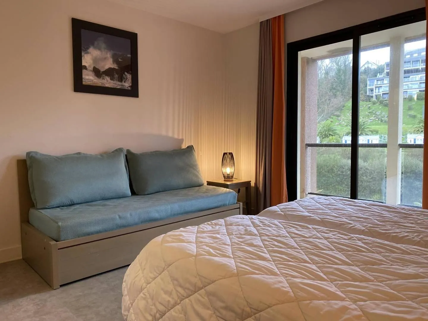 Appartement Avec Piscine, Plage De Trestraou A Perros-Guirec - Ref 505 דירה